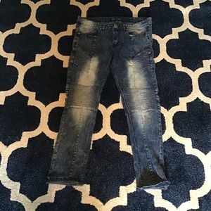 ROK JEANS
